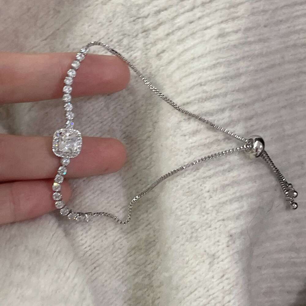 Diamond design bracelet Gold and Sier Small Square Zircon Bracelet Versatile Pulg Gentle Wind Style Adjustable size