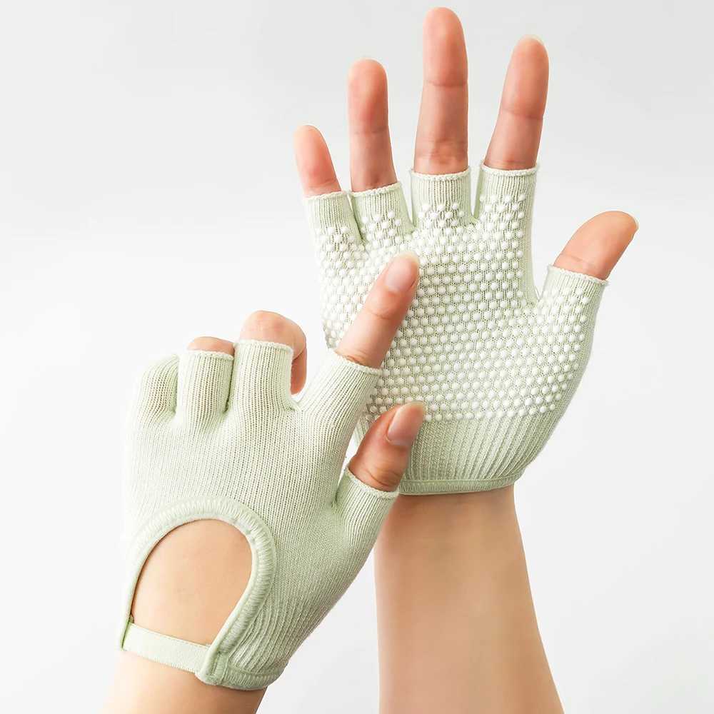 1 pair of womens gym gloves cotton half finger gloves outdoor cycling gloves anti slip yoga fitness gloves WhosaW241018