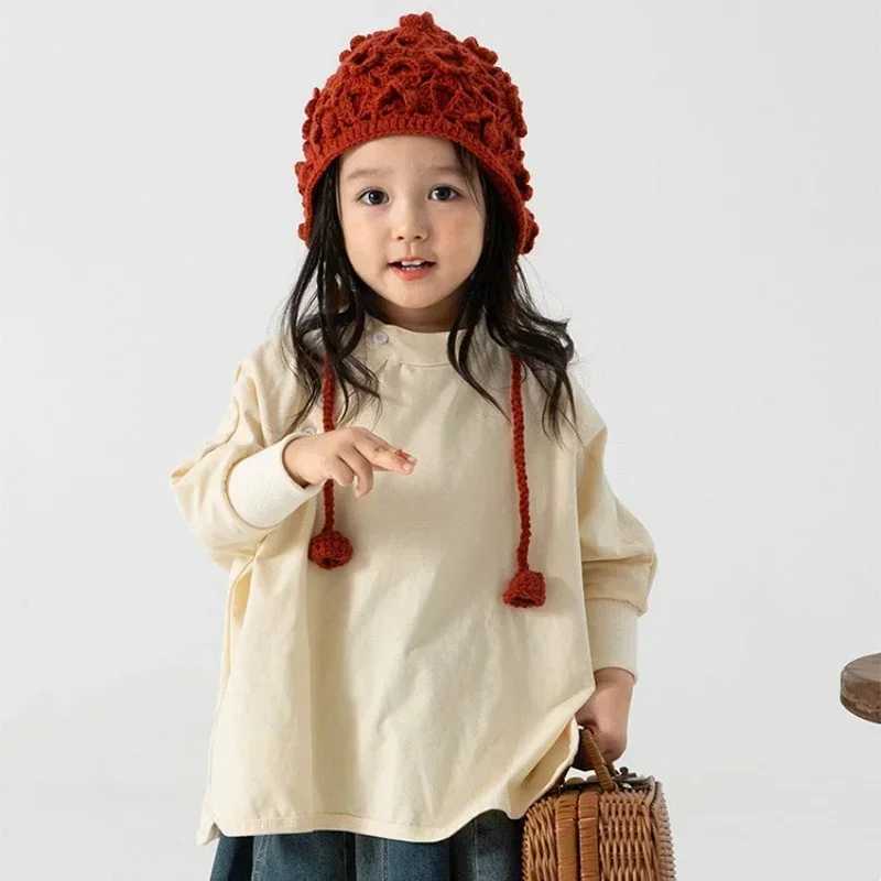 Vintage Flower Kids Hat Autumn Winter Openwork Flower Beanie Girl Hand Knitted Fringe Strap Ear Protection Princess Hat LX241018