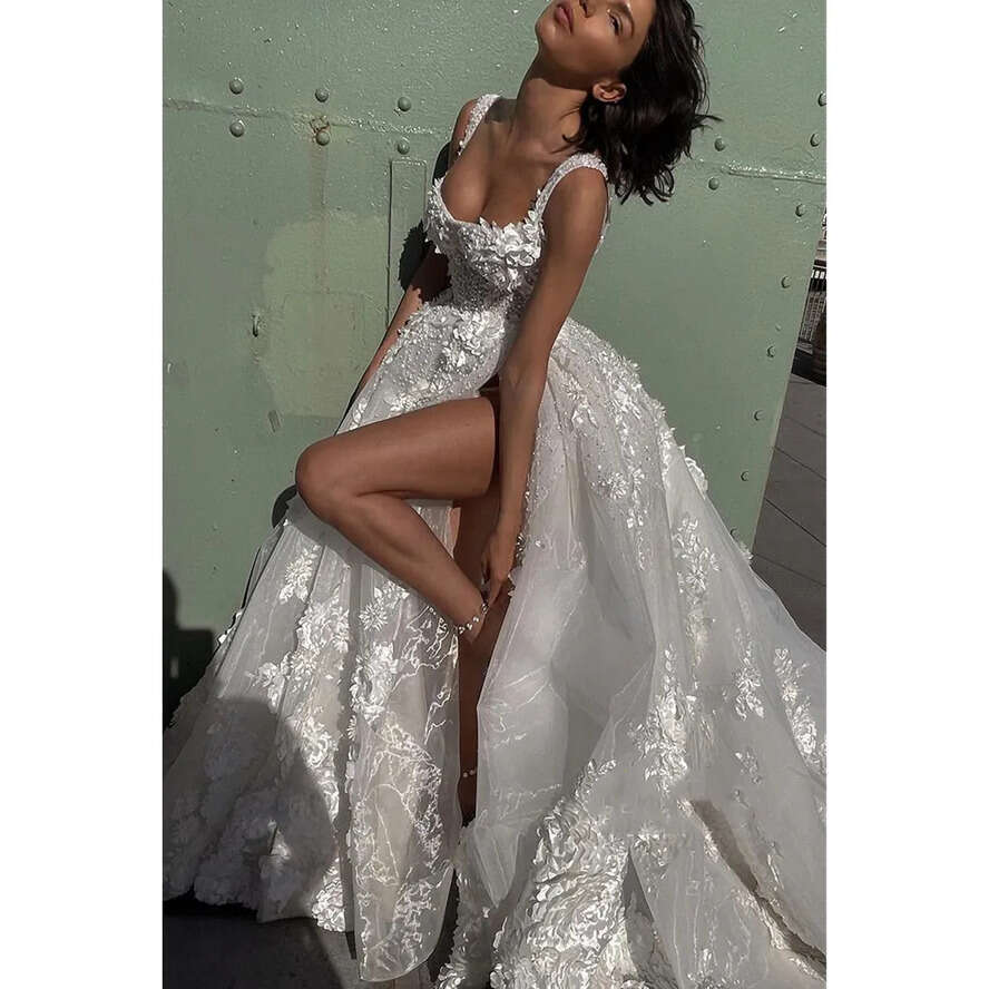 Wedding Boho Dress Princess Women Gorgeous Sleeveless Lace Appliques Pleats A E Bridal Gown Sweep Train