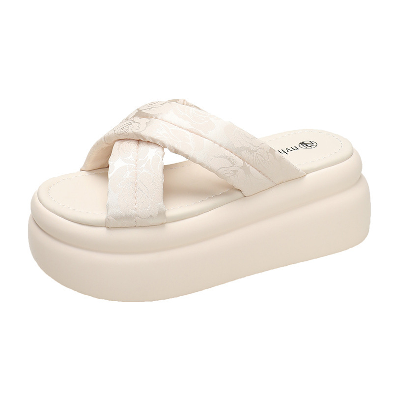 New Chinese Style Thick Sole Slippers For Wearing On The Outside Women S Summer New Sandals Sponge Cake Cross Beach Flip Flops Ddmythur