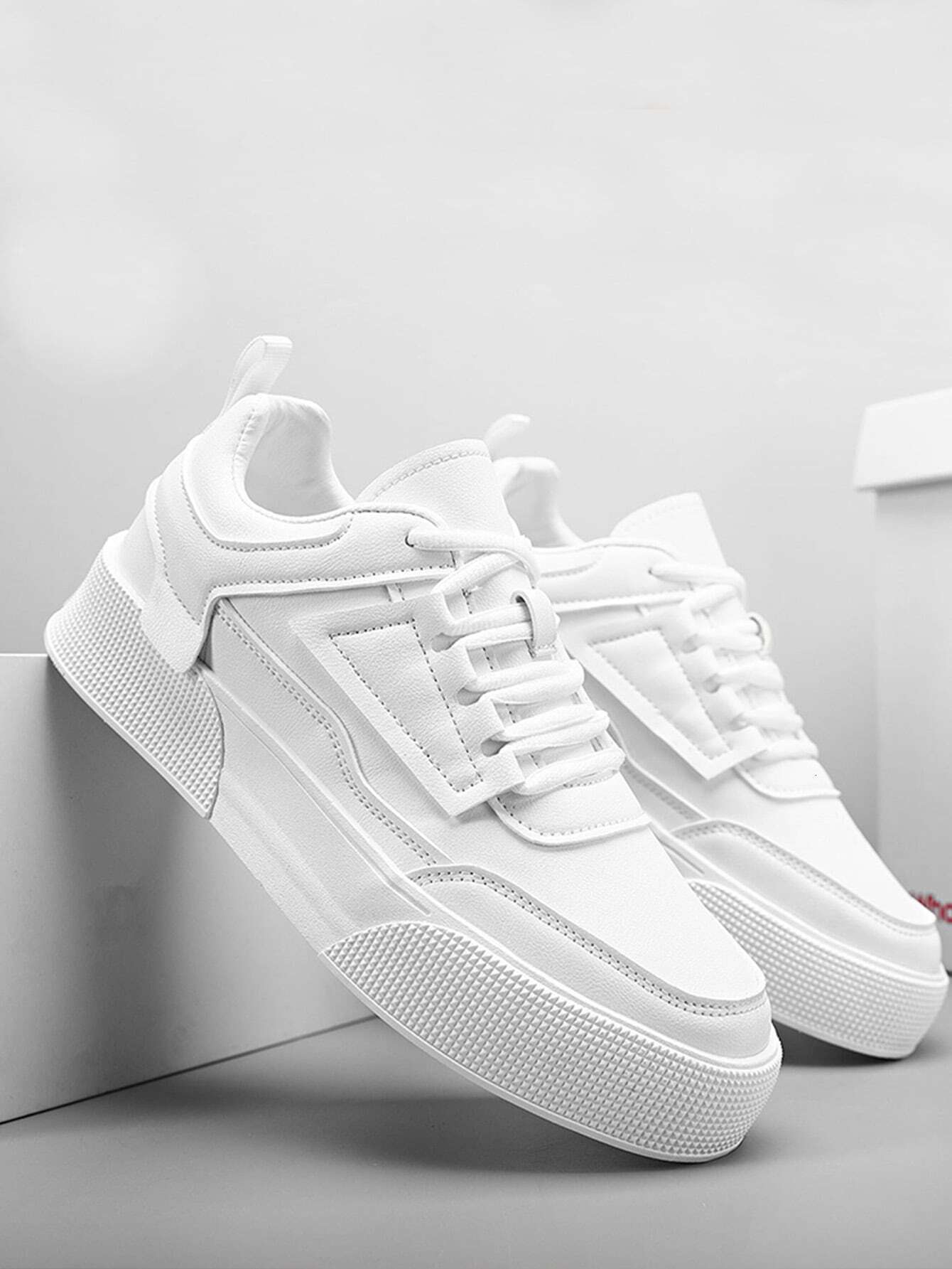 Sporty White Sneakers For Men Minimalist Detail Lace Up Front Skate Mens Casual Shoes Ddmythur