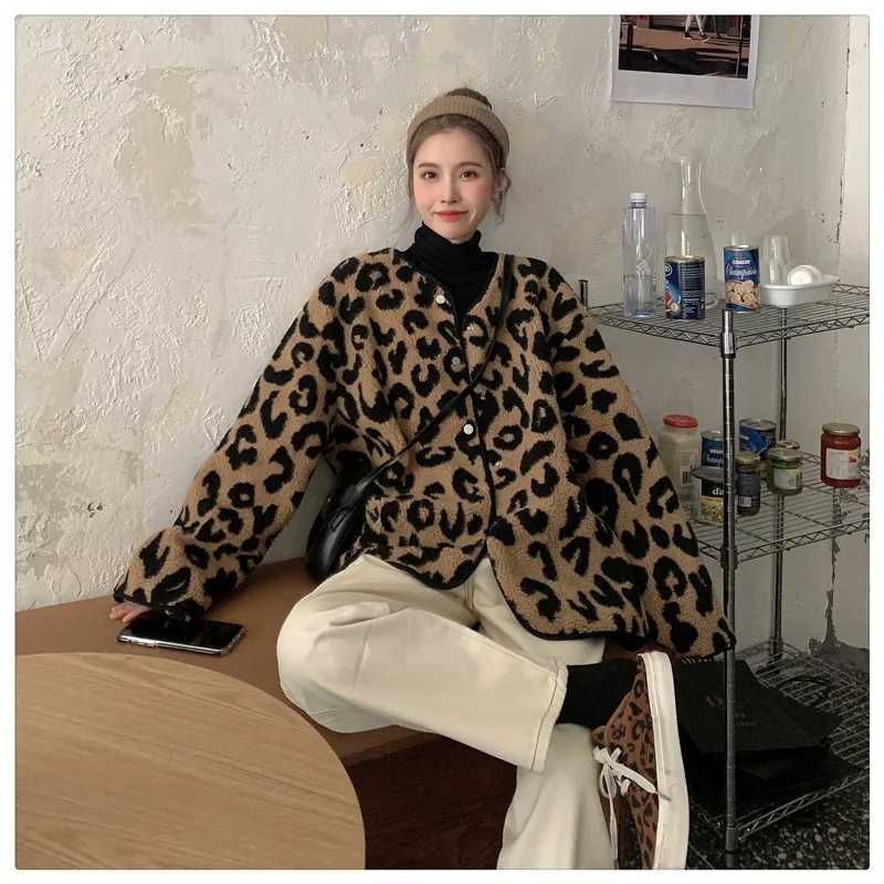Lamb Wool Coat Women Autumn Winter 2023 Leopard Print Female Coat Hong Kong Flavor Retro Niche Age-Reducing Fashion All-MatchX241018