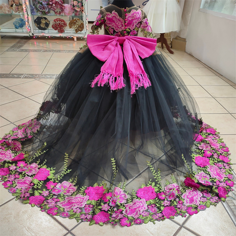 Black Mexican Flower Girls Dresses 2025 Charro Mariachi Toddler Escaramuza Girl Pageant Dress Cute Birthday First Holy Communion Dress Caramuza Kids W
