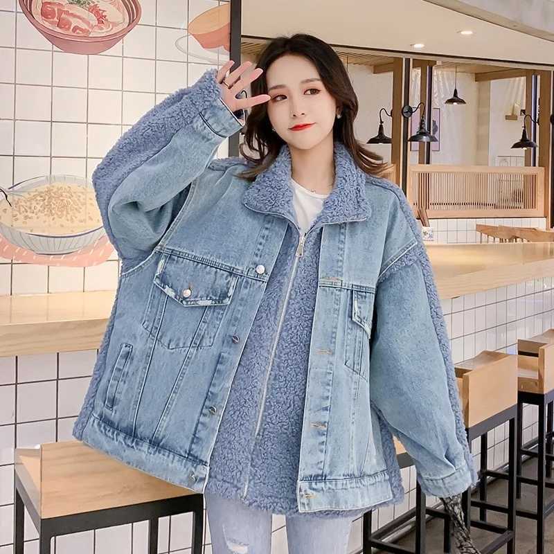 Outerwear Winter Stand Collar Patchwork Faux Lamb Wool Denim Coat High Street Women Thicken Boyfriend Style Loose Casual JacketX241018