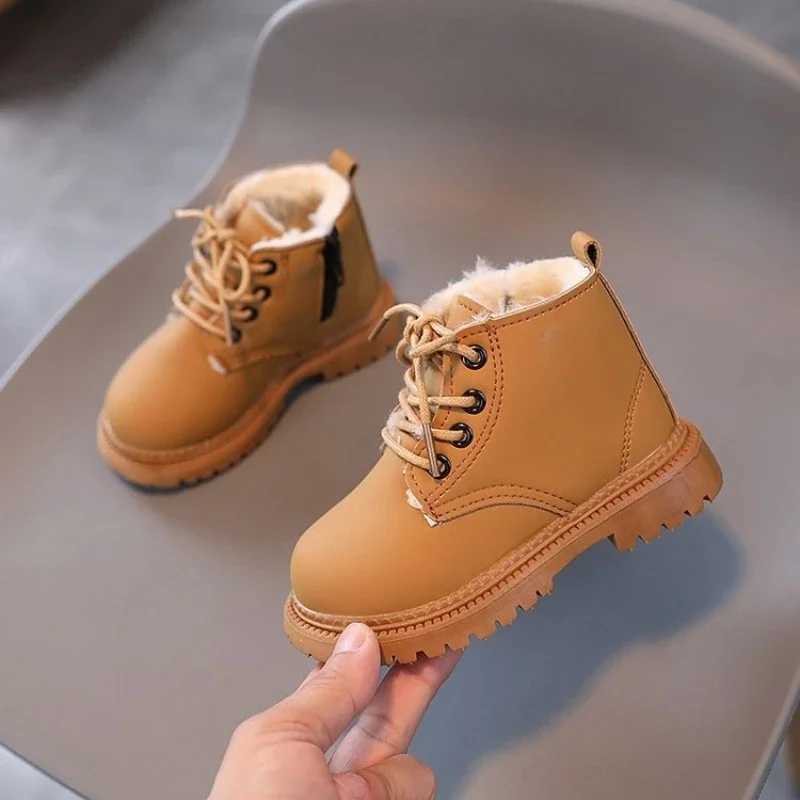 Boots New Childrens Boots Winter Boys Soft Robot Anti slip Waterproof Walking Shoes Girls Mat Warm Snow Boots Childrens Short Boots H241018
