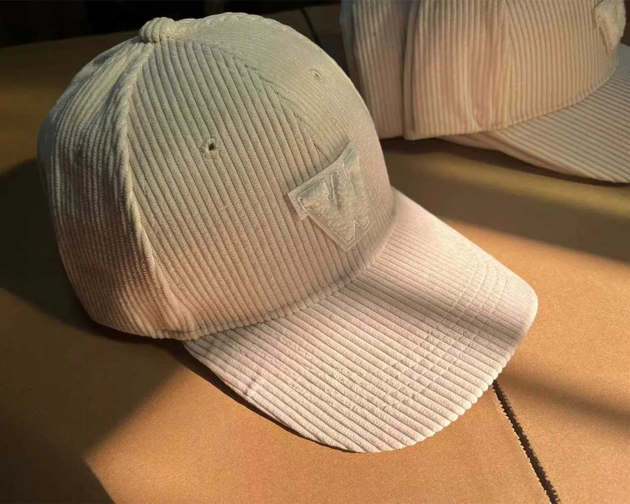 Beige Corduroy Baseball Cap Letter W Embroidered Sun Hat Adjustable Women Snapback Hat Shopping Dress Up Adjustable Casual CapsX241018