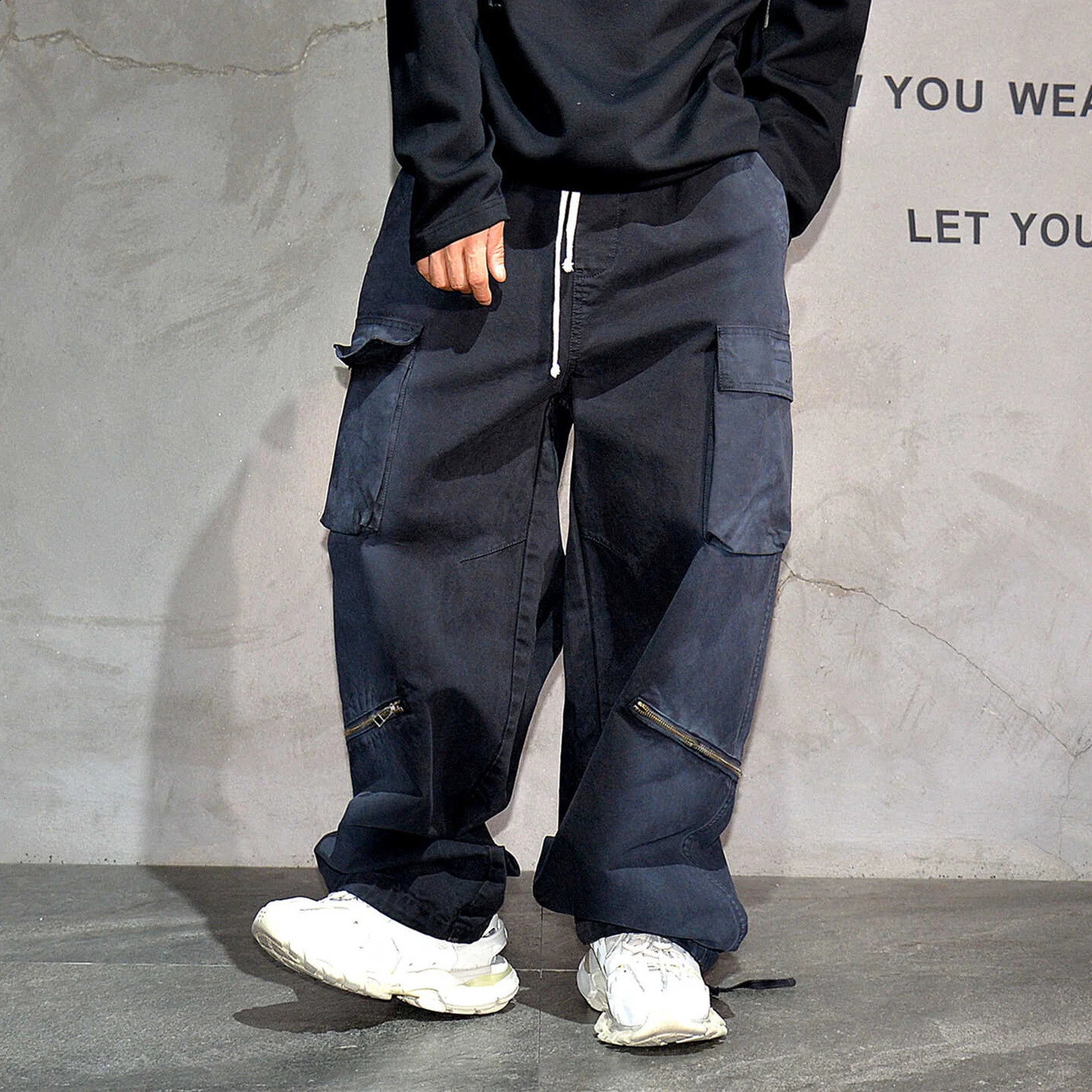 High Quality Multi-Pocket Cargo Pants Men Japanese Fashion Baagy Pants High Street Skateboard Stacked Pants Harajuku Trousers 241010