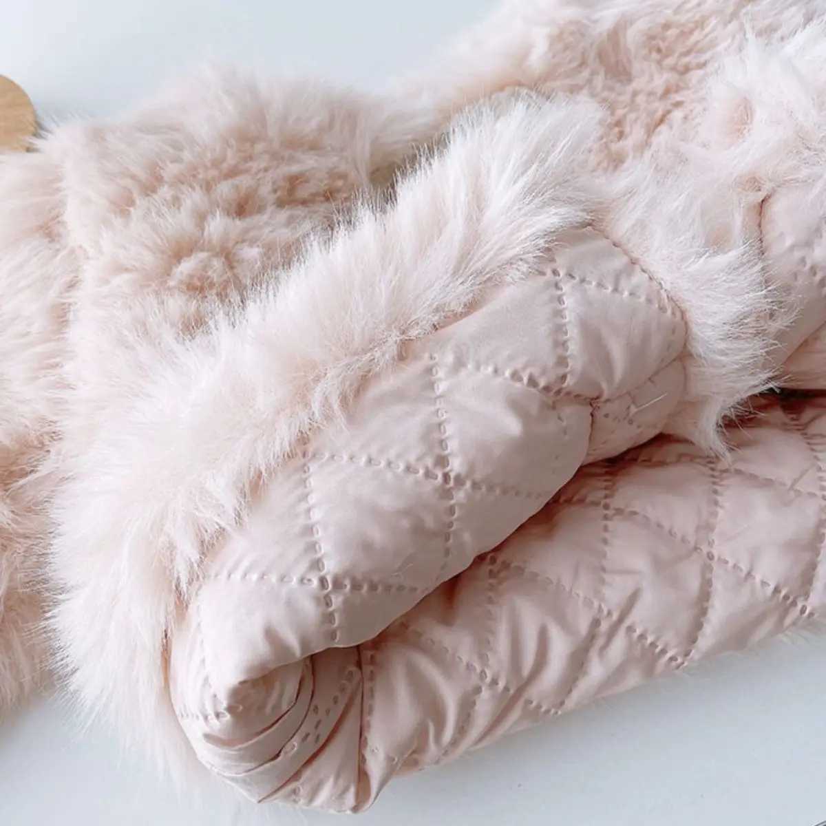 Winter womens coat new Korean cotton pad O-neck lavender jewelry double-layer solid color pin M241018