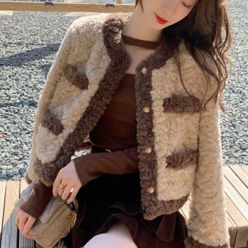Elegant Streetwear Faux Lamb Wools Short Coat Women Korean Patchwork Cropped Jacket Thicken Warm Single Breasted Outerwear TopsX241018