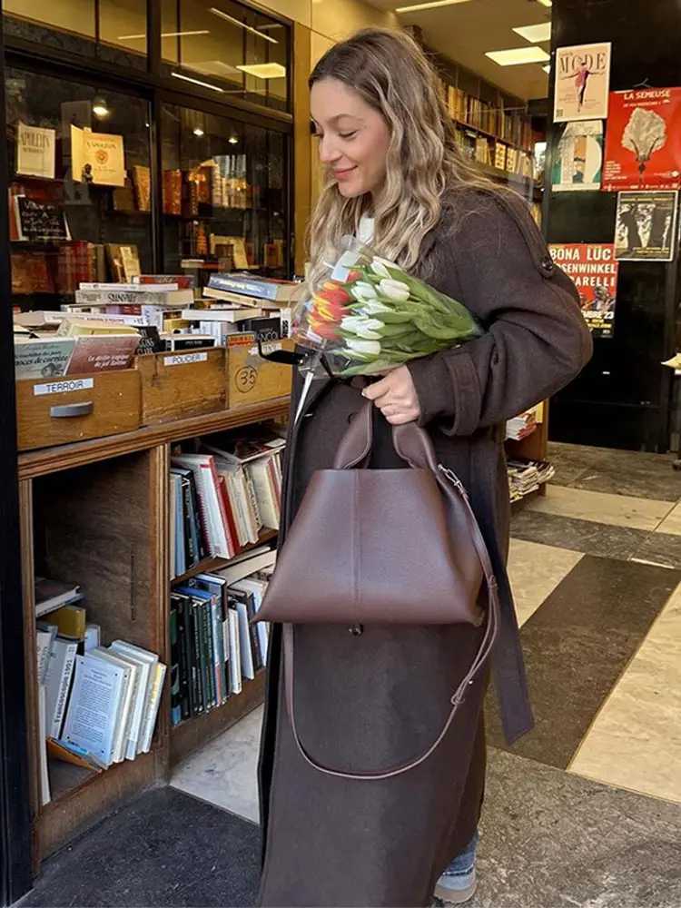 Elegant Brown Double-breasted Woolen Overcoat With Belt Women Long Sleeve Loose Lapel Casual Coat Autumn Warm Commute OutwearX241009