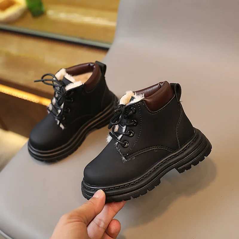 Boots 2024 Childrens Casual Shoes Winter Plush Boots Mens Shoes Fashion PU Leather Soft Anti slip Womens Shoes Baby Sports Shoes H02241 H241018
