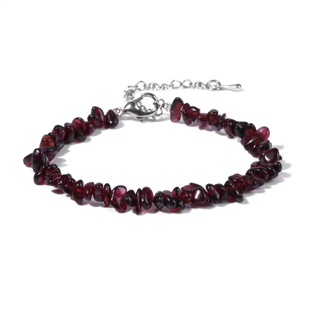 Lucky Energy Garnet Chip Bracelet Irregular Natural Stone Bracelet Loose Spaced Bead Bracelet Female Gift Adjustable Jewelry 241018