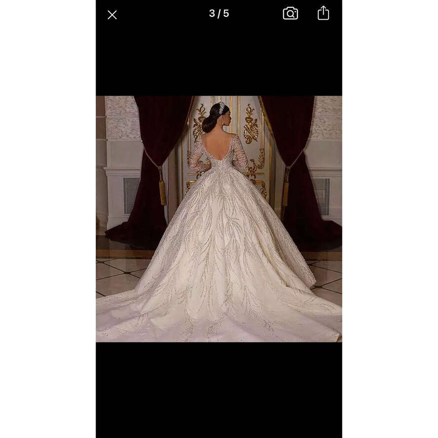 Crystal Ball Gown Dresses Scoop Neck Illusion Long Sleeves Wedding Dress Rhies Designer Bridal Gowns 0515 0218