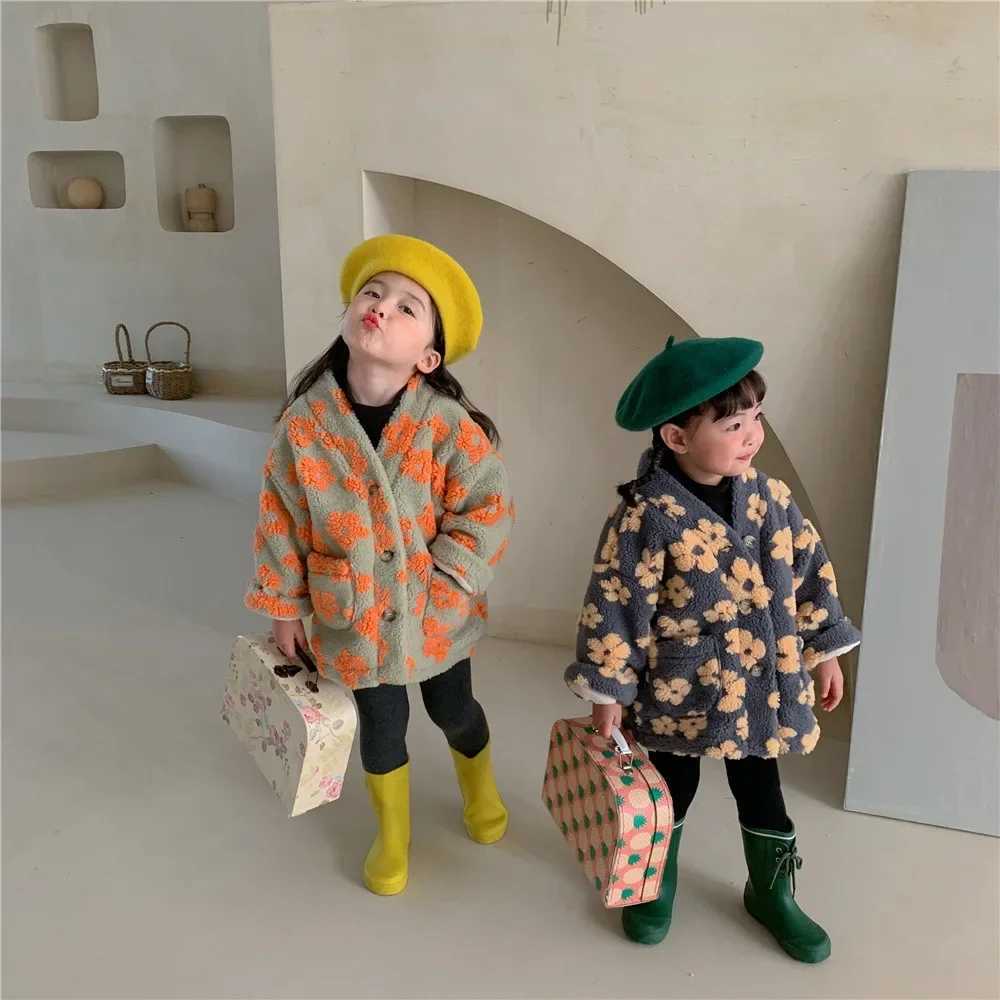 Womens outerwear winter simple Korean baby round neck plush childrens clothing M241018