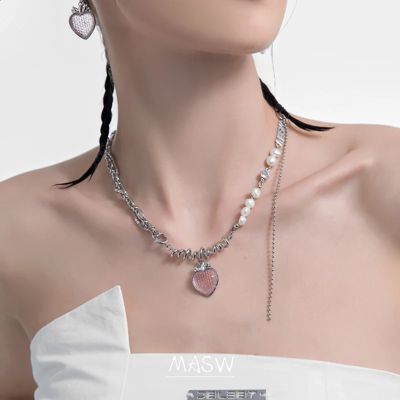 MASW Fashion Jewelry Strawberry Pendant Necklace Style One layer Thick Silver Plated Necklace 241018