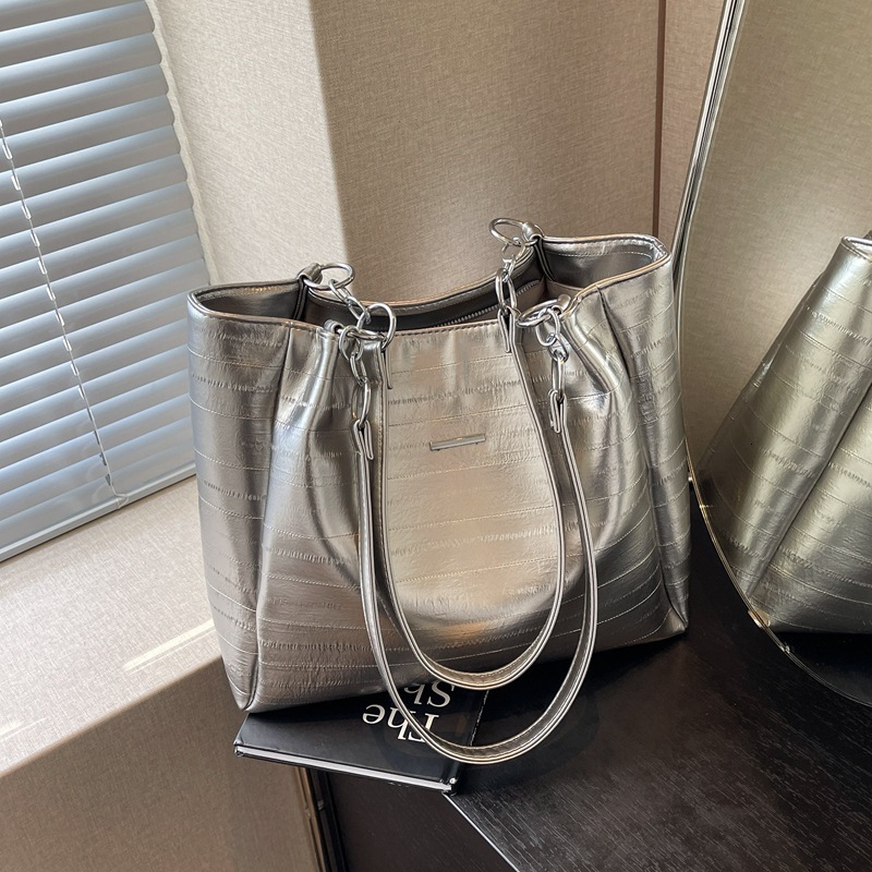 High end large capacity for women 2024 new fashionable commuting eel patterned tote bag, niche and versatile shoulder bag #29 8a38e