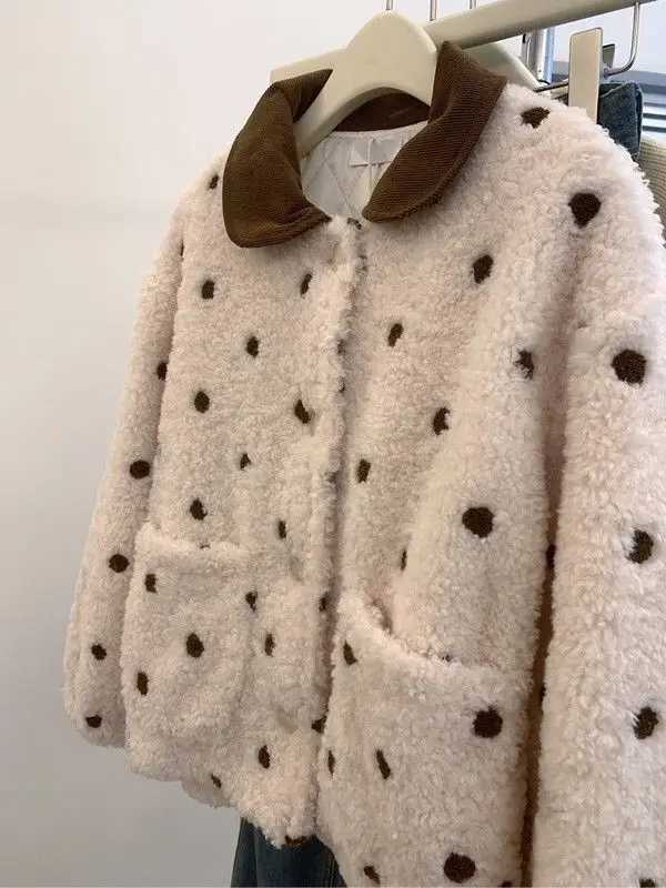 Women Winter Clothing Loose Warm Thickened Jackets Winter Coat Fashion Color Contrast Splicing Collar Polka Point Lamb Wool CoatX241018