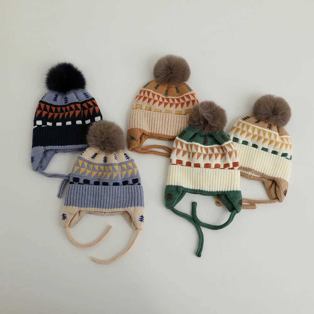 Cute Pom Kids Knit Hat Autumn Winter Warm Kids Ear Protection Caps for Girls Boys Beanie Cap Soft Kids Bonnet Caps LX241018