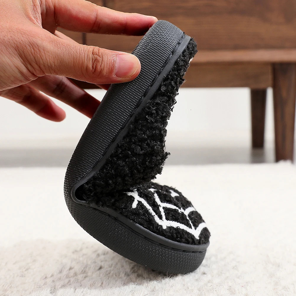 Halloween spider web pattern horror plush slider shoes for women comfortable fur spider web indoor slider Christmas gift241018bj