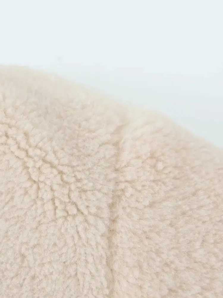TRAF 2023 Winter Faux Fur Integrated Lamb Plush Jacket For Women O-neck Cashmere Coat Elegant Gentle Casual Lady Thicken OutwearX241018