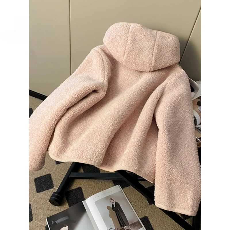 Lamb Wool Jacket Korean Style Thickened Large Pocket Hooded Cowhide Button Plush Top Womens New Autumn 2024X241018