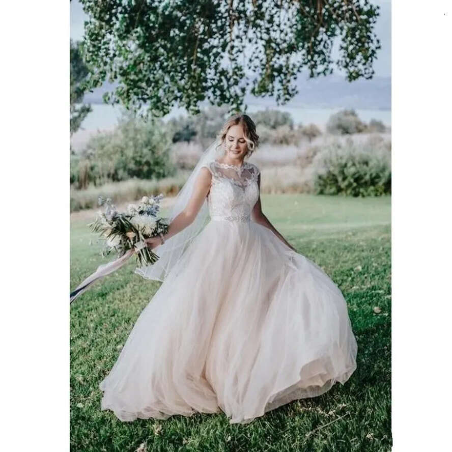 Country Cheap Champagne Garden Wedding Dresses A E Jewel Neck Lace Appliques Sleeveless Illusion Tulle Or Length Formal Bridal Gowns ppliques