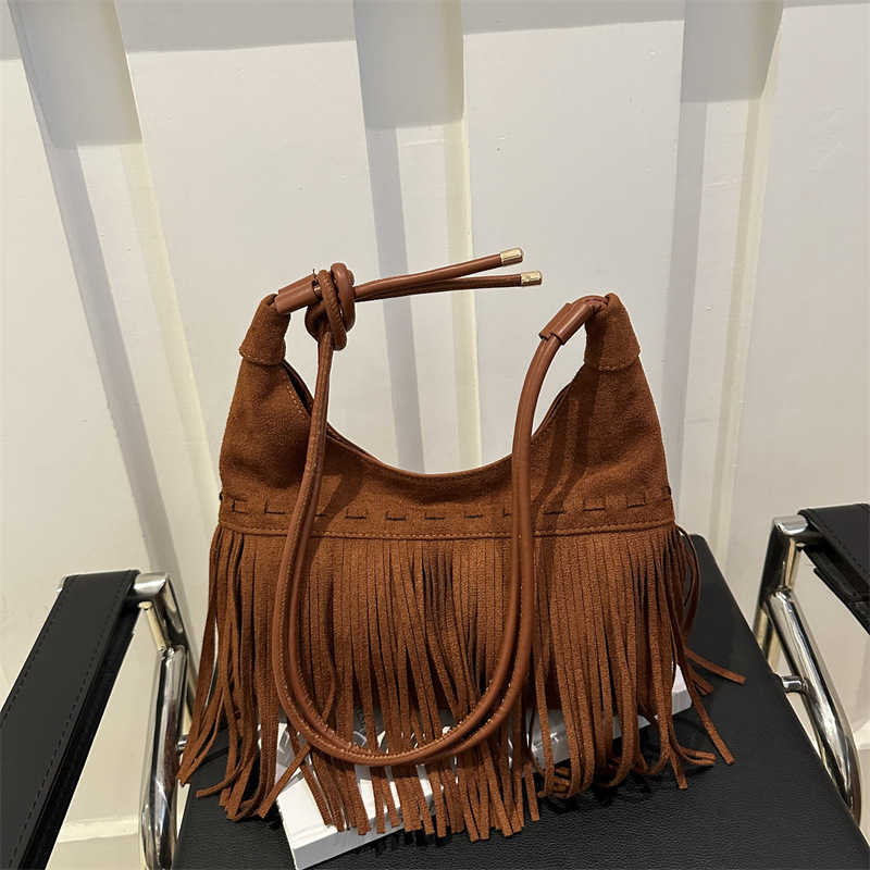 CMM Autumn Winter New Suede Tassel Trendy Shoulder Bag Fashion Texture Crossbody Bag Simple Womens Bag