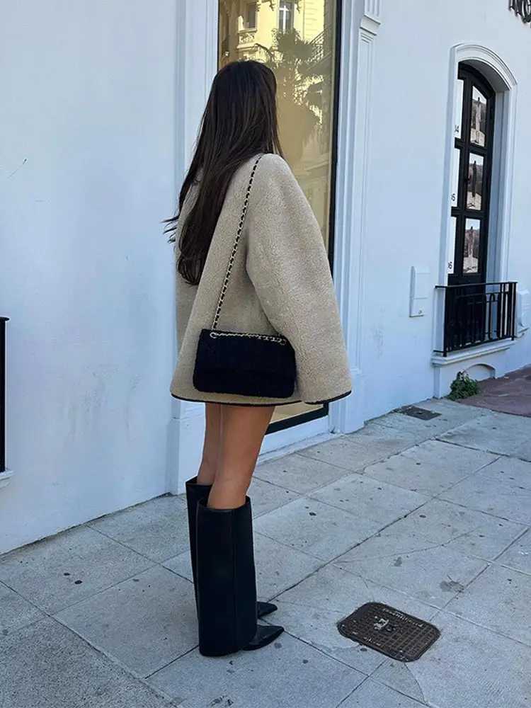 Women Warm Lamb Wool Thick Coat Elegant Round Neck Long Sleeve Single Breasted Jacket 2024 Autumn Lady High Street OuterwearX241018