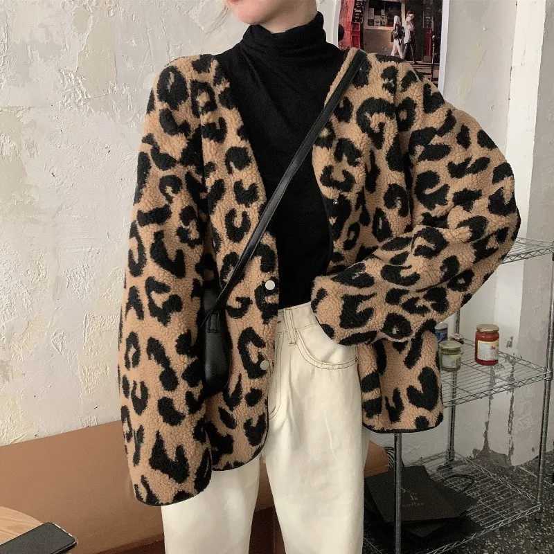 Lamb Wool Coat Women Autumn Winter 2023 Leopard Print Female Coat Hong Kong Flavor Retro Niche Age-Reducing Fashion All-MatchX241018