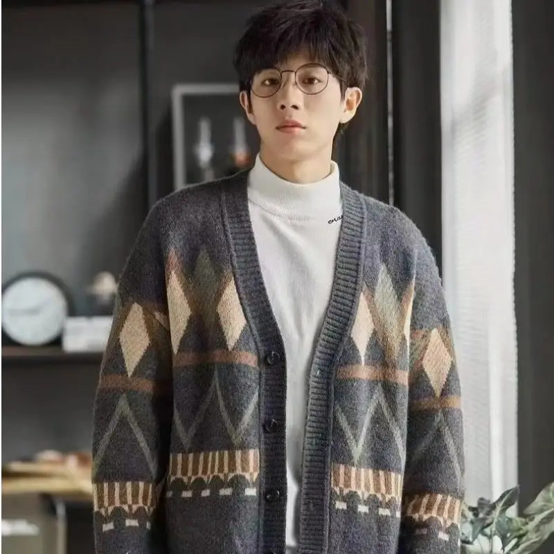Vneck Knitted Sweater for Men Color Contrasting Closed Thread Coat Japanese Trendy Versatile Cardigan 241018