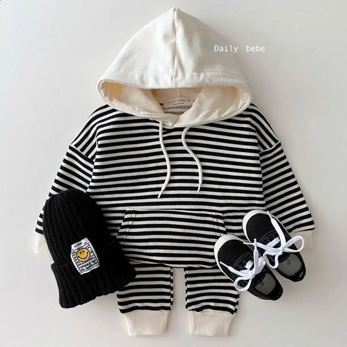 Autumn Winter Baby Boys Striped Cotton Hoodies Sweatshirt Set Toddler Girls Hooded Coat Pants For Kids Casual Tracksuit Clothes 241017