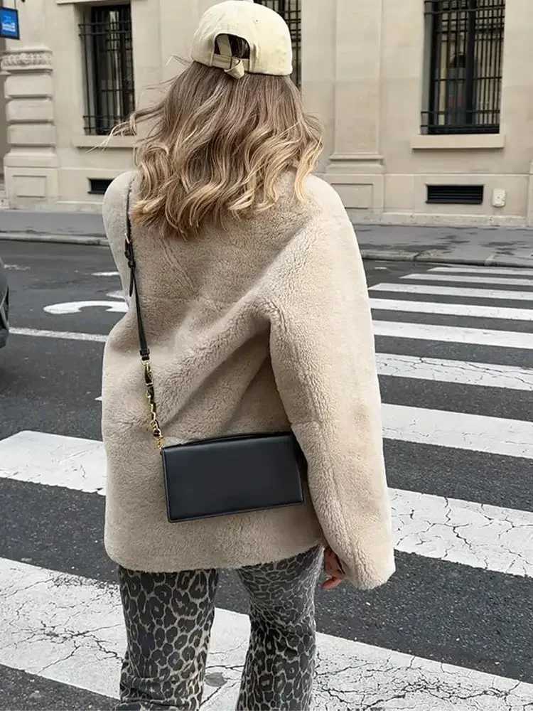 Women Autumn Winter Warm Lamb Wool Thick Coat Elegant O Neck Long Sleeve Single Breasted Loose Jacket Chic High Street OuterwearX241018