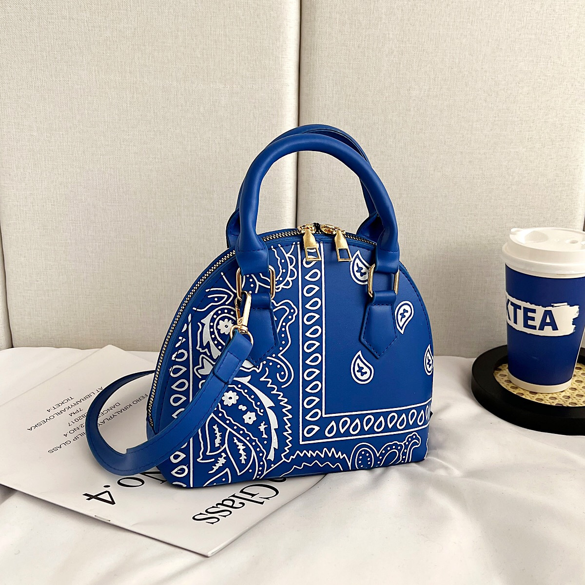 2025S Fashion Designer Women Handbag Shell Clutch Totes Purse Tote Leather Shoulder Ladies Crossbody Bag