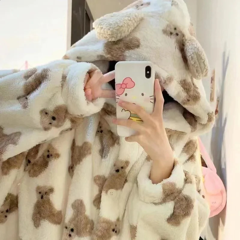 Winter Cartoon Bear Pajama Set Thick Coral Velvet Warm Cute Style Explosive Pattern Mens Pajamas 241009