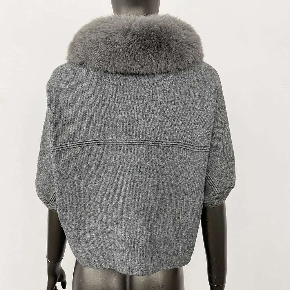 Knitwear Fashion Cropped Lady 2024 Autumn Winter Short Knitted Sweater Artificial Fur New Brazilian Cardigan Women