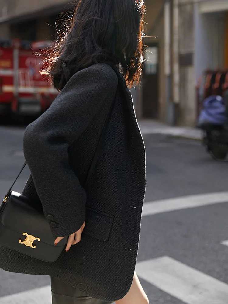 Winter Korean Woolen Suit Coat Thick Single Breasted Women Mid Length Jackets Warm New Loose Vintage Wool Blend Casaco OvercoatX241009