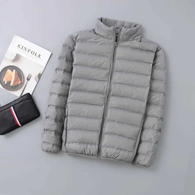 Detachable Cap Light Down Jacket Mens Short Section 2023 Autumn Winter White Duck Down Waterproof Windproof Breathable Jacket LX241018