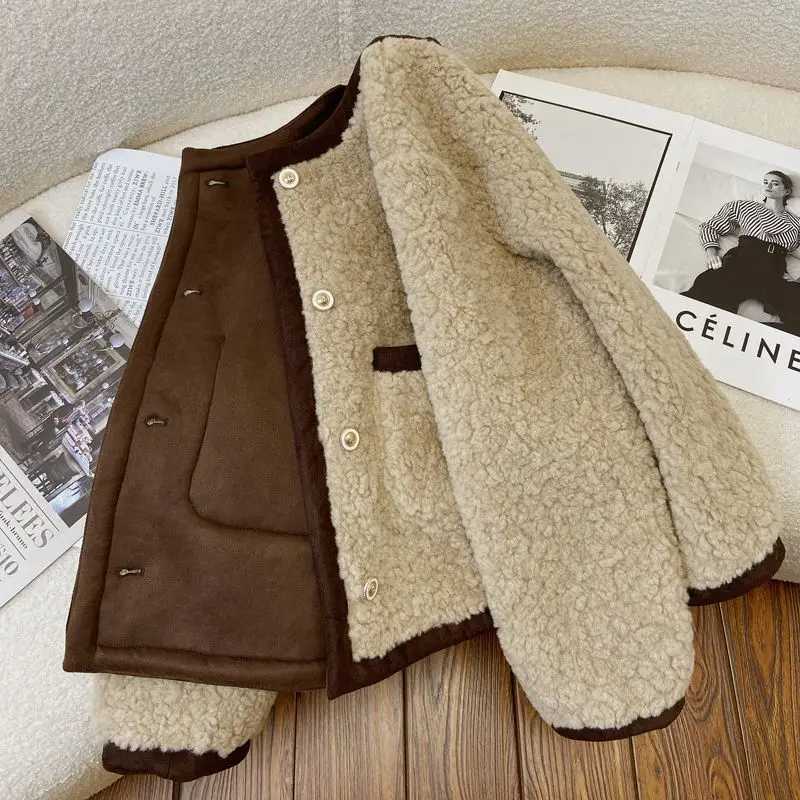 Fur One-Piece Jacket Women 2024 Autumn Winter Contrasting Color Small Fragrant Style Lamb Wool Short Single-Breasted TopX241018
