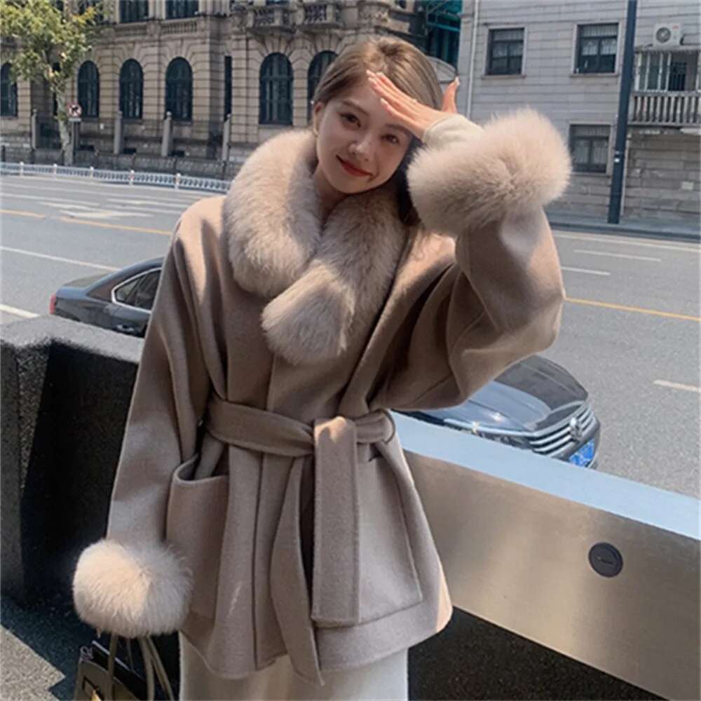 2024 Korean Fashion Winter Solid Fox Fur Collar Thick Warm Long Ladies Lace Up Wool Outwear Woolen Coat With Belt Women