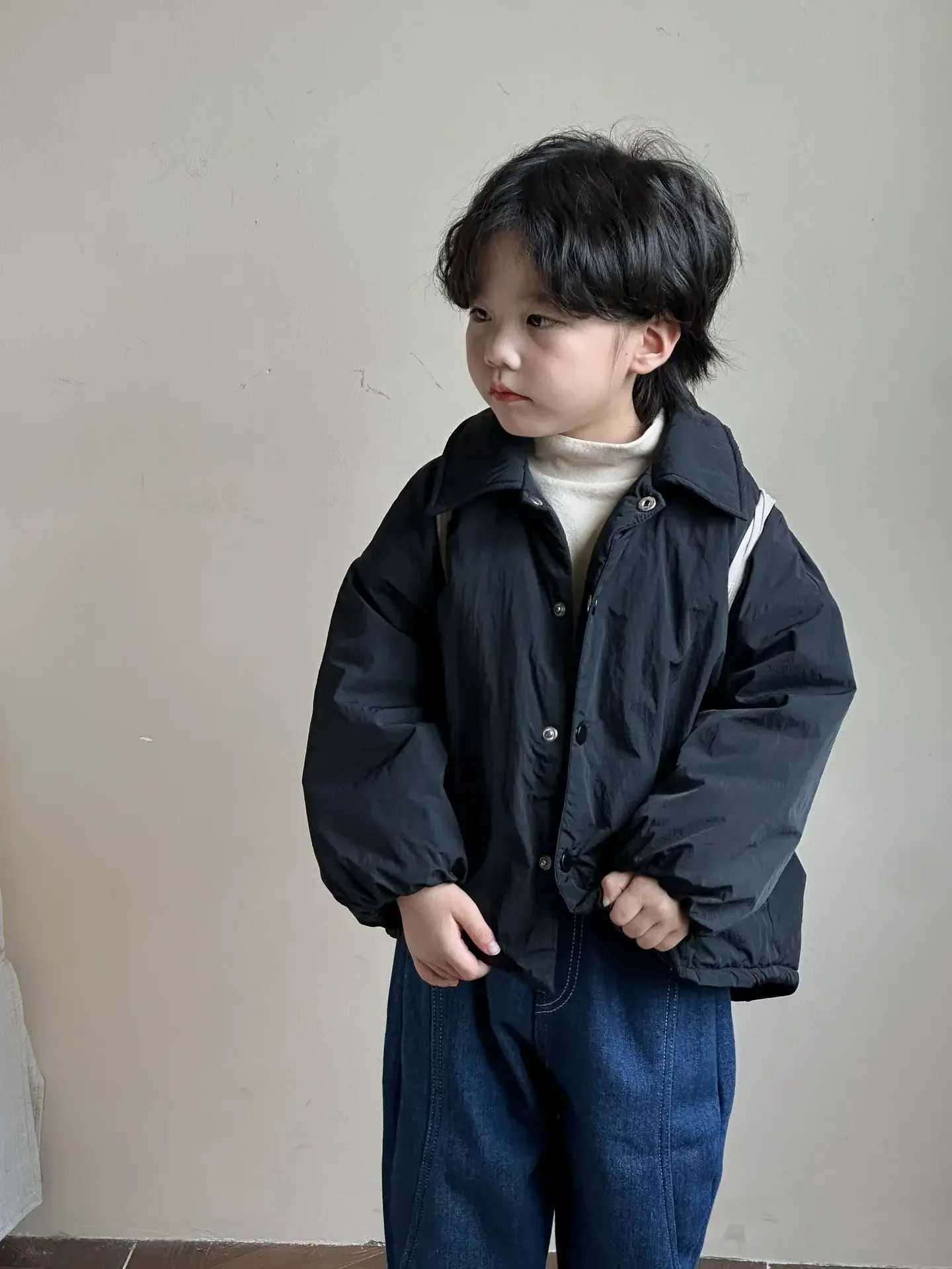 Childrens clothing solid color simple thick cotton apron jacket new winter boys and girls fashionable loose full jumpsuit M241018