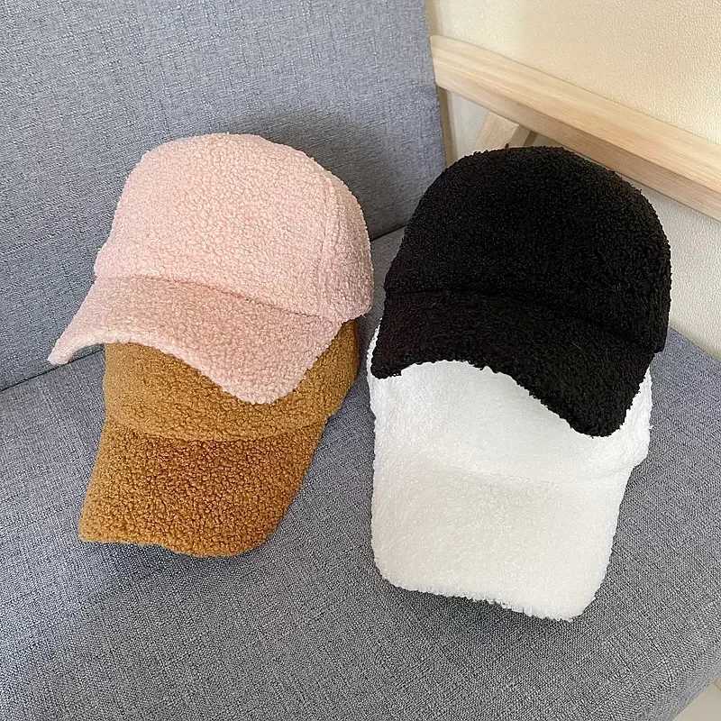 New Winter Women Baseball Cap Artificial Lamb Wool Hats Version Tide Warm Cap Plush Baseball Caps Autumn Baseball Cap for WomenX241018