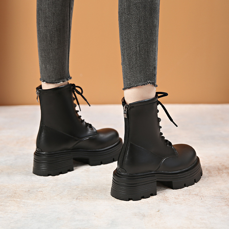 New Martin boots with straps for autumn and winter 2024, slimming British style versatile and fashionable short boots for women