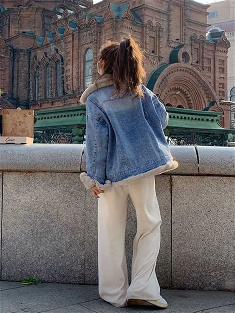 Korean Fashion Warm Lambwool Jean Jackets Women 2024 Thicken Plus Velvet Winter Outwear Casual Fleece Lined Oversized Denim CoatX241018
