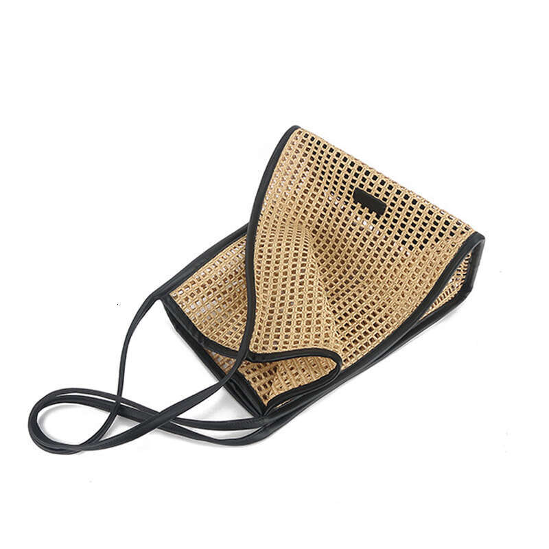 New Brand Design Straw Handbags Fashion Hollow Casual Women Beach Large Capacity Commuter Women's Tote Bag