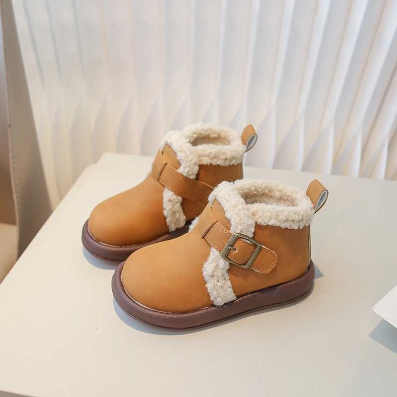Boots Girls leather boots with flat bottomed Boted mid leg Slves autumn/winter girls fashion boots size 22-33 Sandas De Mujer H241018