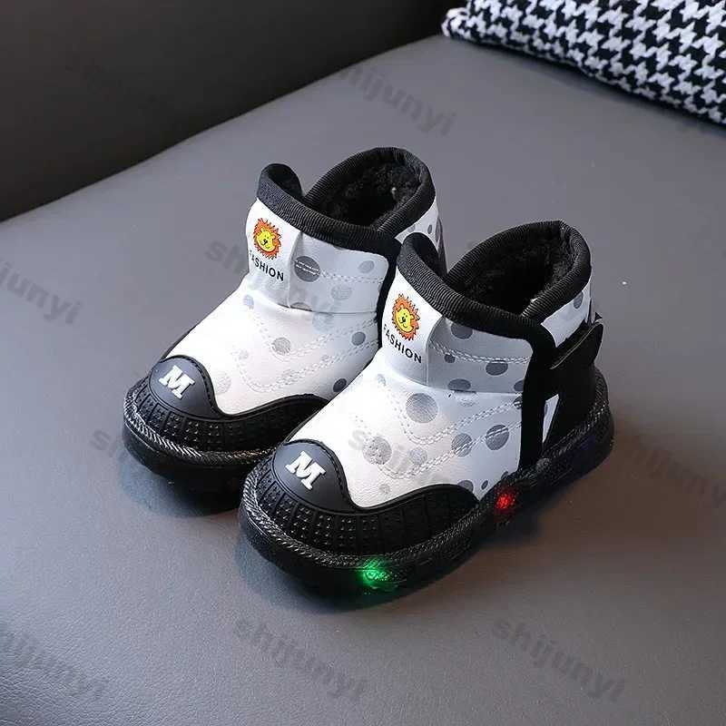 Boots Childrens fashionable snow boots childrens warm and thick robot girls cotton boots winter new anti slip casual baby soft soled childrens shoes H