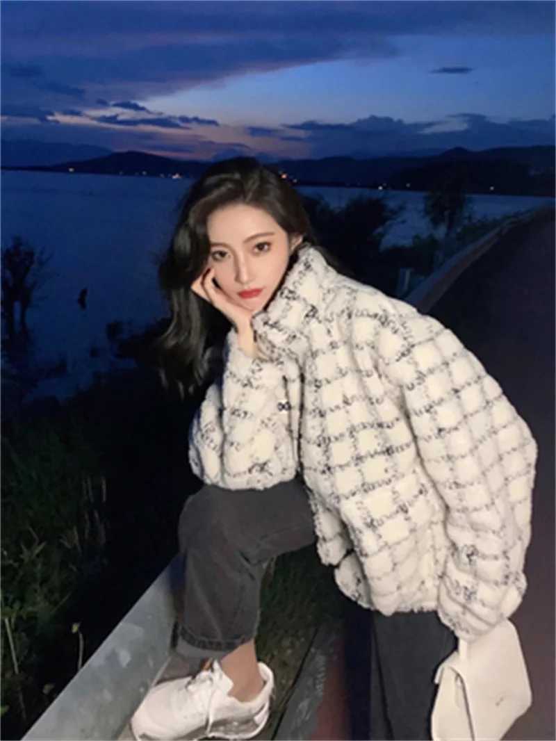 Senior Sense Lamb Wool Coat Women Winter 2022 New Padded Jacket Baseball Suit Fashionable Warm Lamb Wool Coat Cotton Clothing X5X241018
