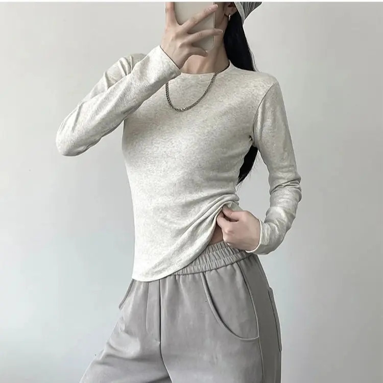 Threaded Cotton Long Sleeve Bottom Shirt Womens Autumn Winter Inside Round Neck tshirt Tops Slim Basic Models Soft 241018