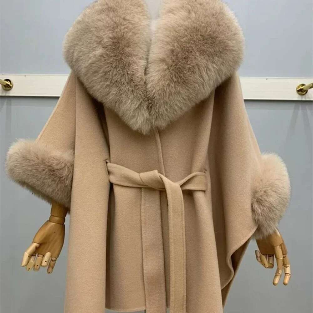 Fashion 2024 Autumn Winter Jacket Warm New Fox Fur Large Turn-Down Collar Women Loose Version Wool Woolen Coat